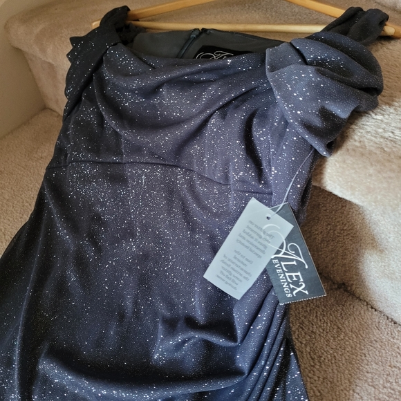 Ladies Long dress size 14 - Picture 4 of 6